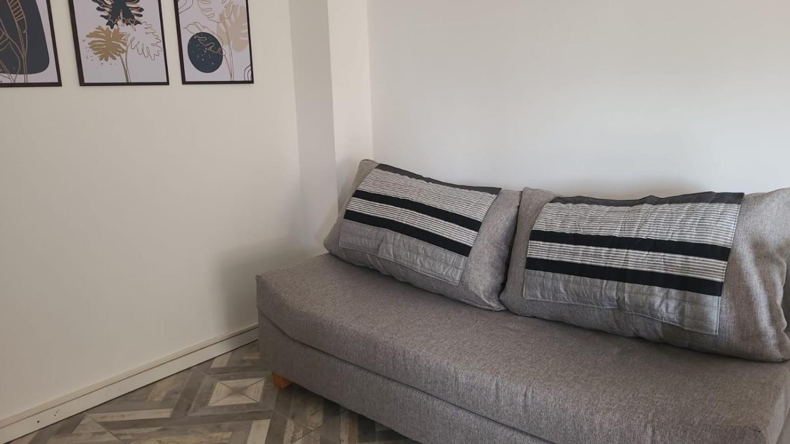 Altos De Alberti Apartamento